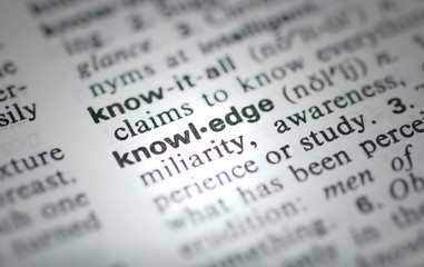 张杰的新歌《看月亮爬上来》歌词