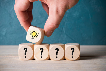 张杰的新歌《看月亮爬上来》歌词