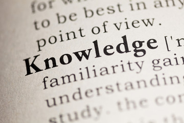 《远离尘嚣》说明了什么