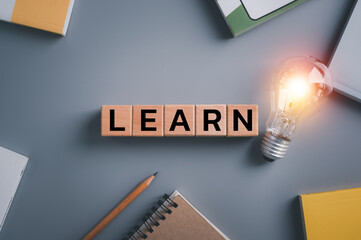 《远离尘嚣》说明了什么