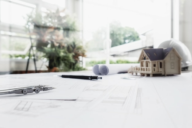 张杰的新歌《看月亮爬上来》歌词