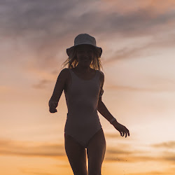 《远离尘嚣》说明了什么